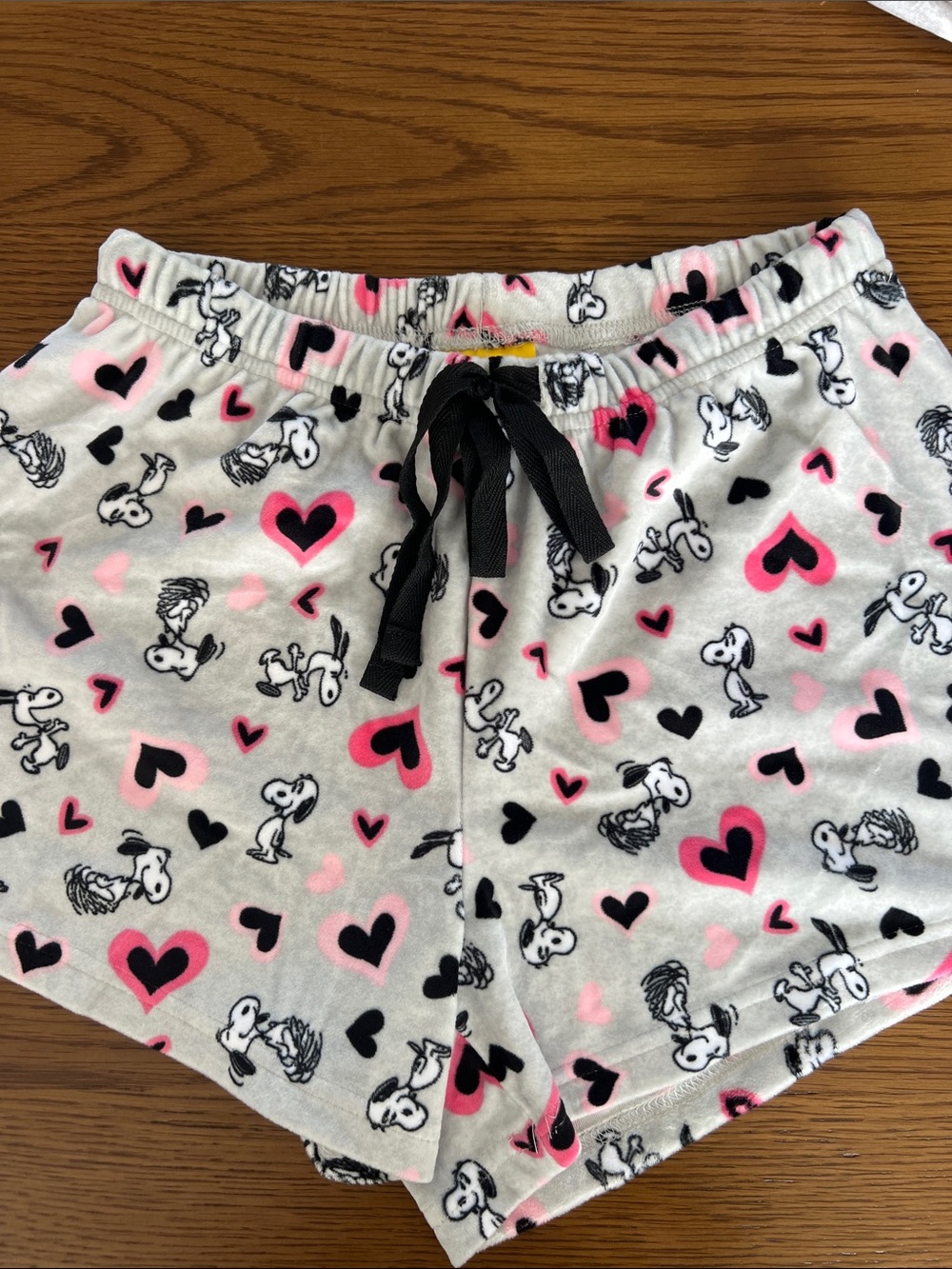 Peanuts Snoopy Fuzzy Fleece Lounge Shorts Pink Hearts Size XXS